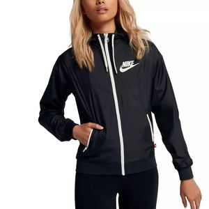 Women’s Nike Windbreaker